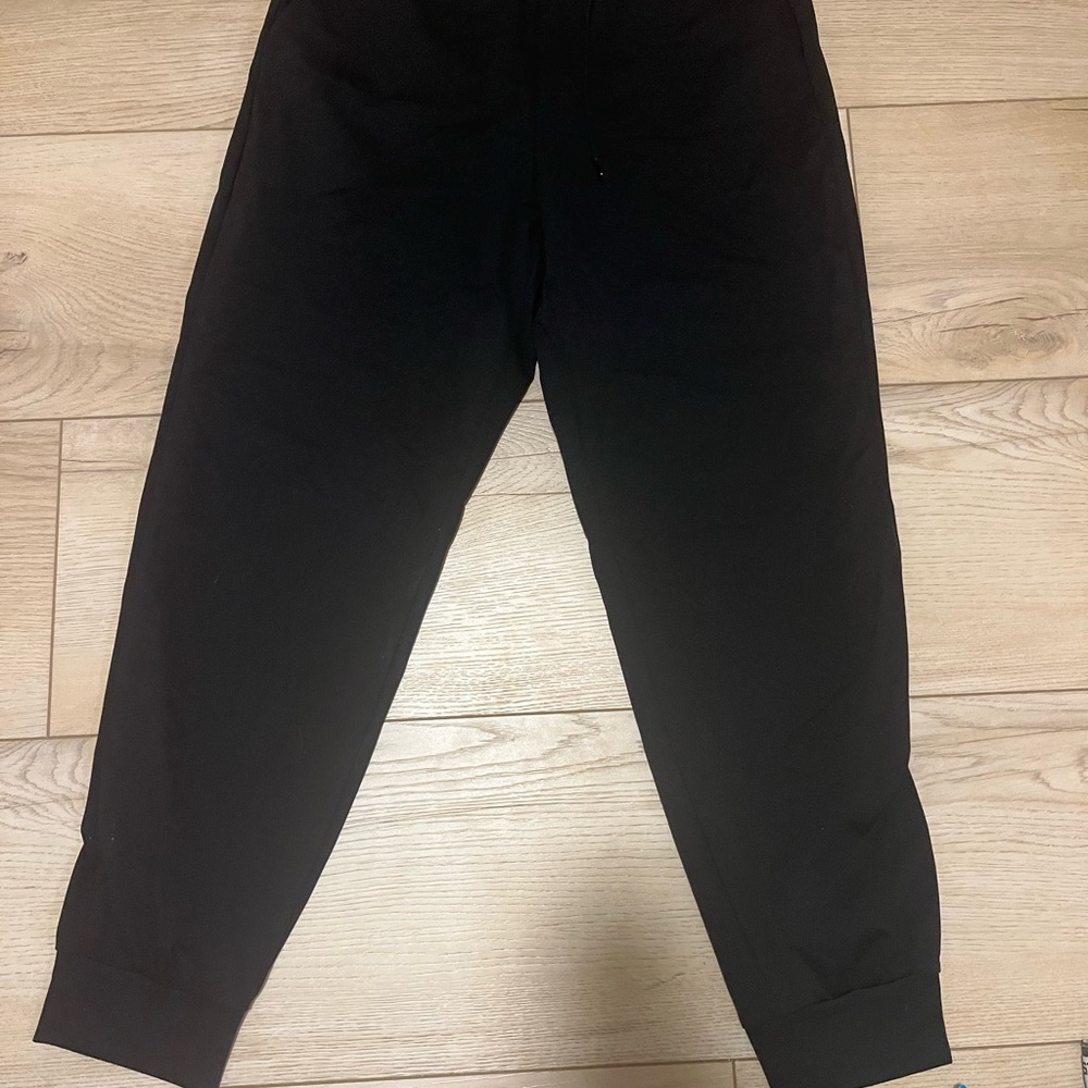 Black Uniqlo Tapered Pants
